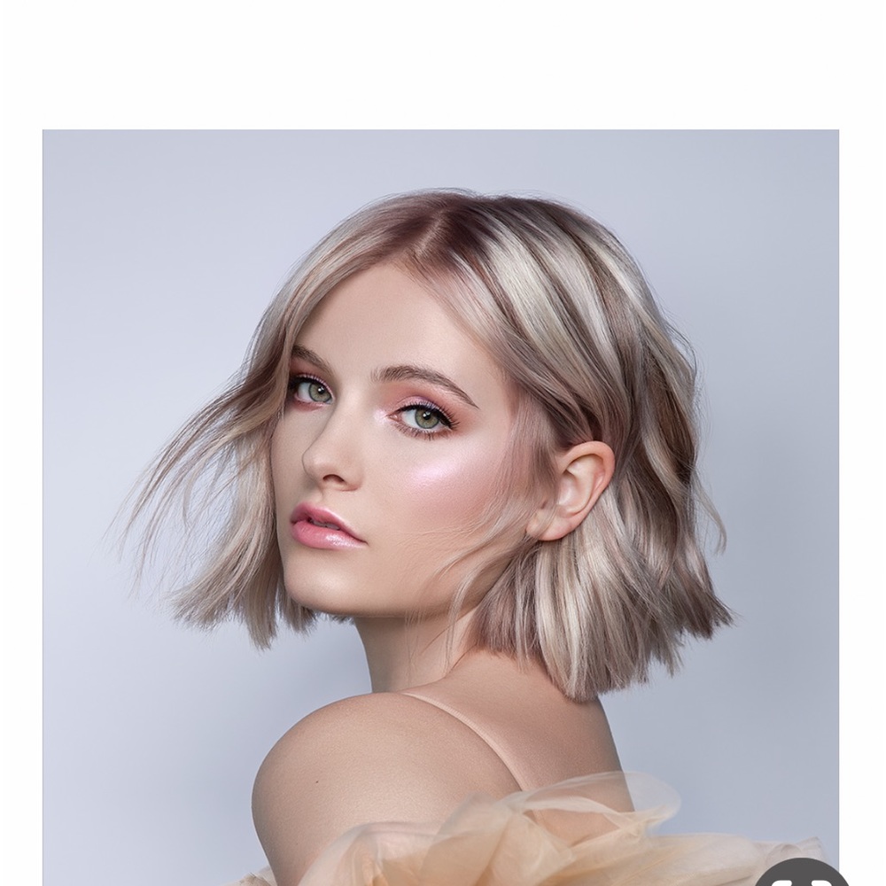 Meet your Posher, Debbie